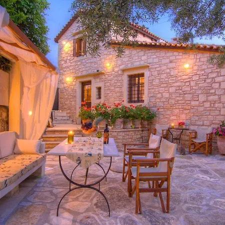 Anastasia Villa *